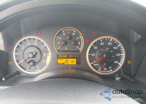 2011 Nissan Armada Platinum/Sl/Sv z USA, uszkodzony, nr VIN 5N1BA0ND4BN62069